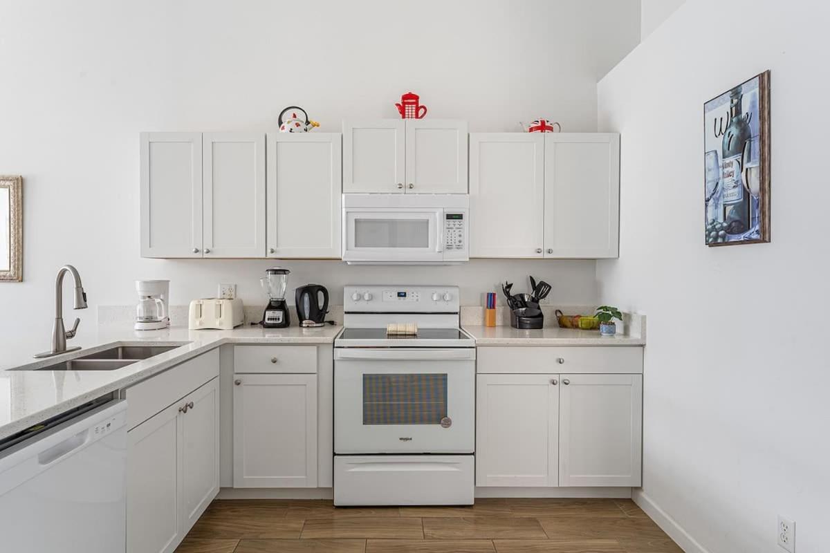 4 Bedroom No Carpet Just Remodeled Unit Sr1205 Kissimmee Exterior photo